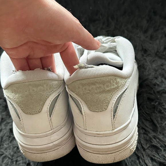 REBOOKS women size 8 - Picture 6 of 8